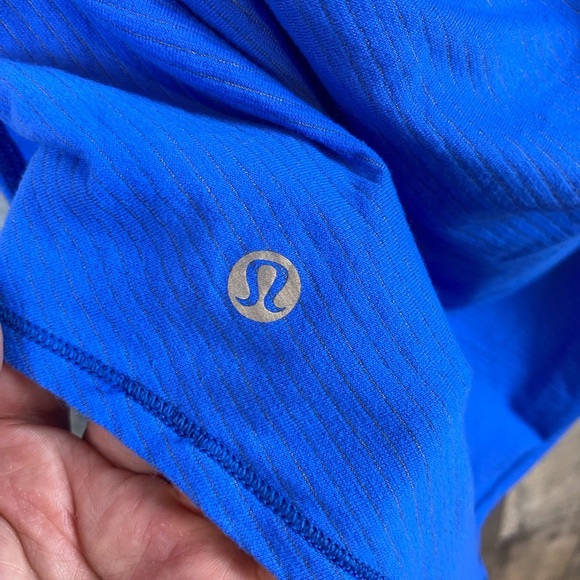 Lululemon Wild Tank in Pipe Dream Blue / Digi Pixie Caspian Blue Black Size 8. - Picture 6 of 15